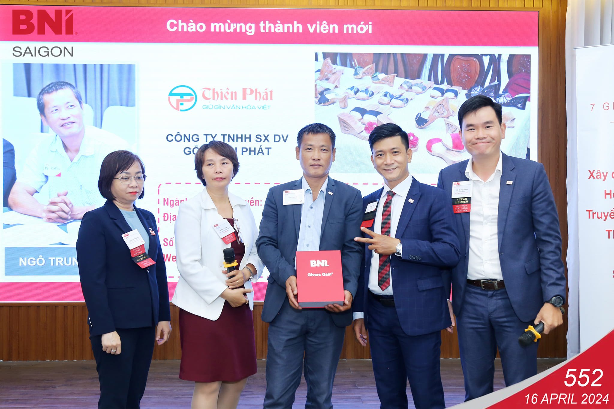 Công ty TNHH Sản xuất Dịch vụ Gỗ Thiên Phát gia nhập vào tổ chức kết nối kinh doanh hàng đầu thế giới BNI